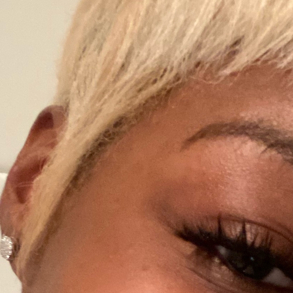 Meet your Posher, Breana